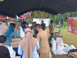 Bazar Pangan Murah Dinas Ketahanan Pangan Kalteng Diserbu Warga