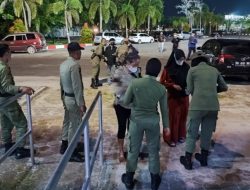 Satpol PP Provinsi Kalteng Lakukan Pengamanan Pertandingan Perdana Kalteng Putra FC