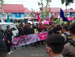 Serbu Kantor Gubernur Kalteng, Mahasiswa Tuntut Kinerja Gubernur dan Wakil Gubernur Kalteng