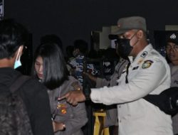 Pastikan Aman dan Tertib, Satpol PP Kalteng Lakukan Pengamanan Konser Musik Roemah Itah 2022