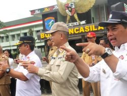 Kasat Pol PP Provinsi Kalteng Hadiri Acara Penyerahan Bansos yang Dihadiri Oleh Gubernur dan Wakil Gubernur Kalteng