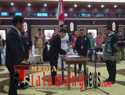 Sekda Lantik Chandra Ardinata Sebagai Ketua Karang Taruna Kalteng Periode 2023 – 2028