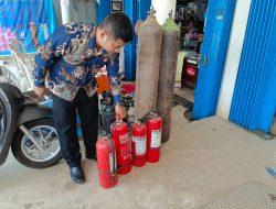 Langkah Preventif Antisipasi Kebakaran, Lapas Sampit Lakukan Perawatan Rutin APAR