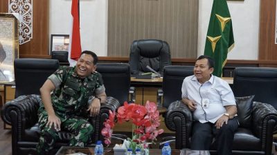 Danrem 102/ Pjg Silahturahmi Ke Kejaksaan Tinggi Kalteng