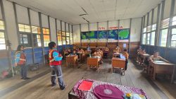 Asmin untuk Negeri: Mengukir Senyum di Sekolah