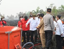 Air Terbatas Bukan Halangan, Pemerintah & Warga Bersatu Padu Jaga Karhutla Kalteng