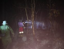 Tantang Keterbatasan Air, Dalkarhutla Kalteng Berhasil Jinakkan Api di Timpah